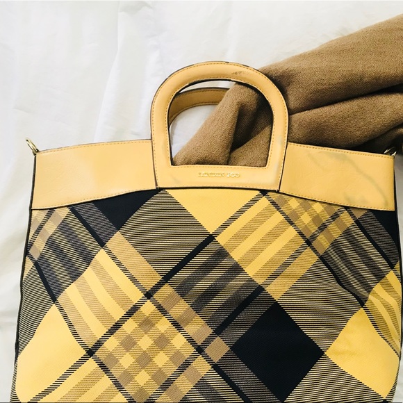 London Fog Handbags - ♣️ LONDON FOG tote ♠️